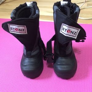 Stonz Toddler Snow Boots